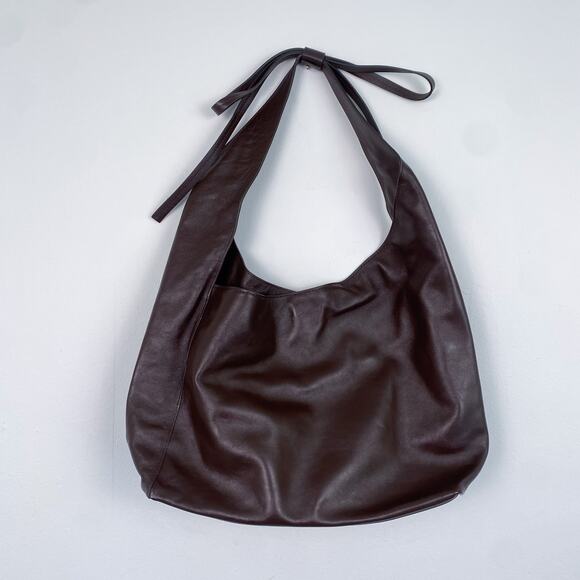 Reformation Medium Vittoria Tote Bag in Tobacco Leather - Picture 4 of 7